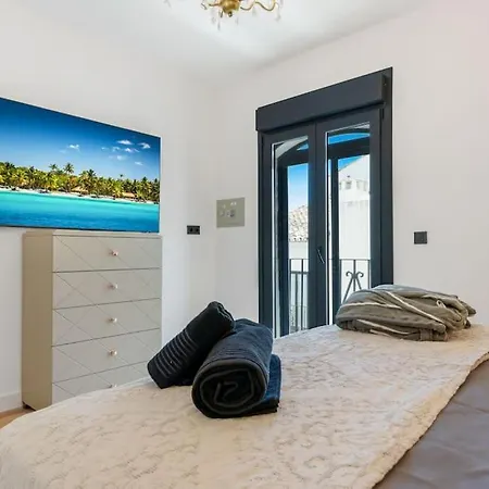 Luxury Sea View Puerto Banus Apartment Marbella